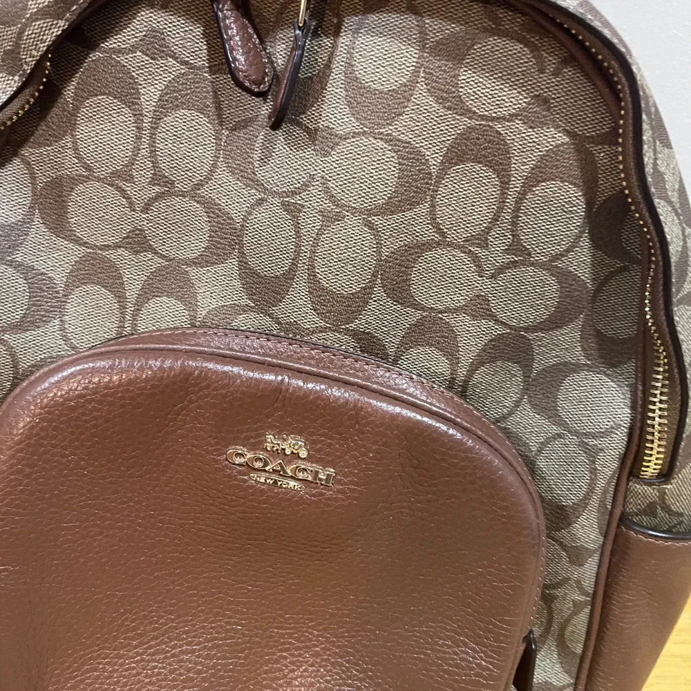 Coach Court Backpack Signature Canvas Pebble‎ Leather Khaki Saddle 5871 Classic
